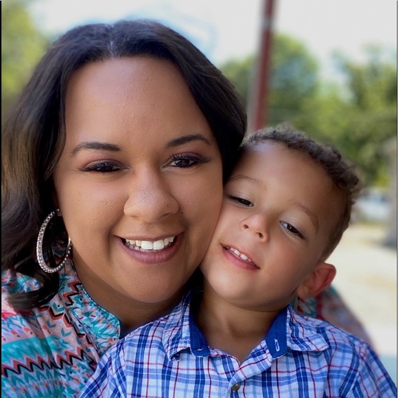 Meet the Posher - Picture 4 of 16